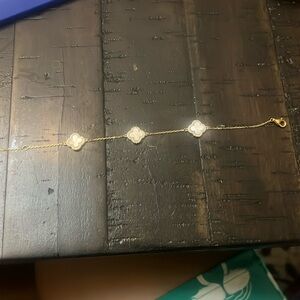 New 18k yellow gold bracelet